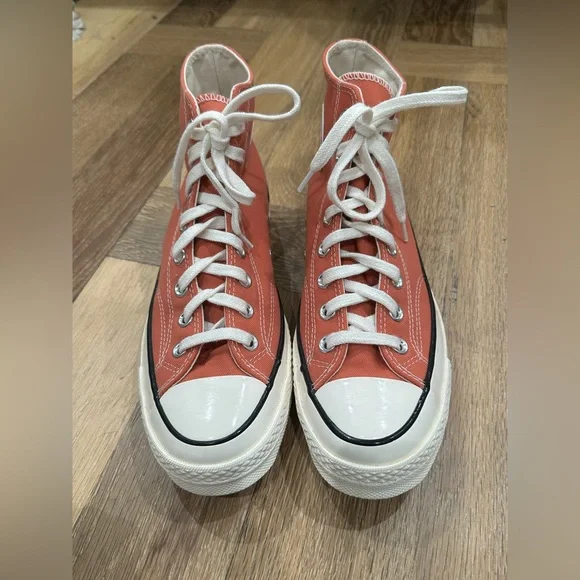 Converse Chuck Taylors in Salmon Coral New Without Box - Picture 2 of 7